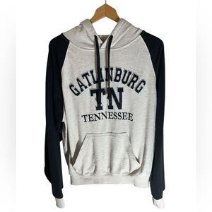 D4 - Gatinburg Tennessee Hoodie Seeatershirt Adult Large